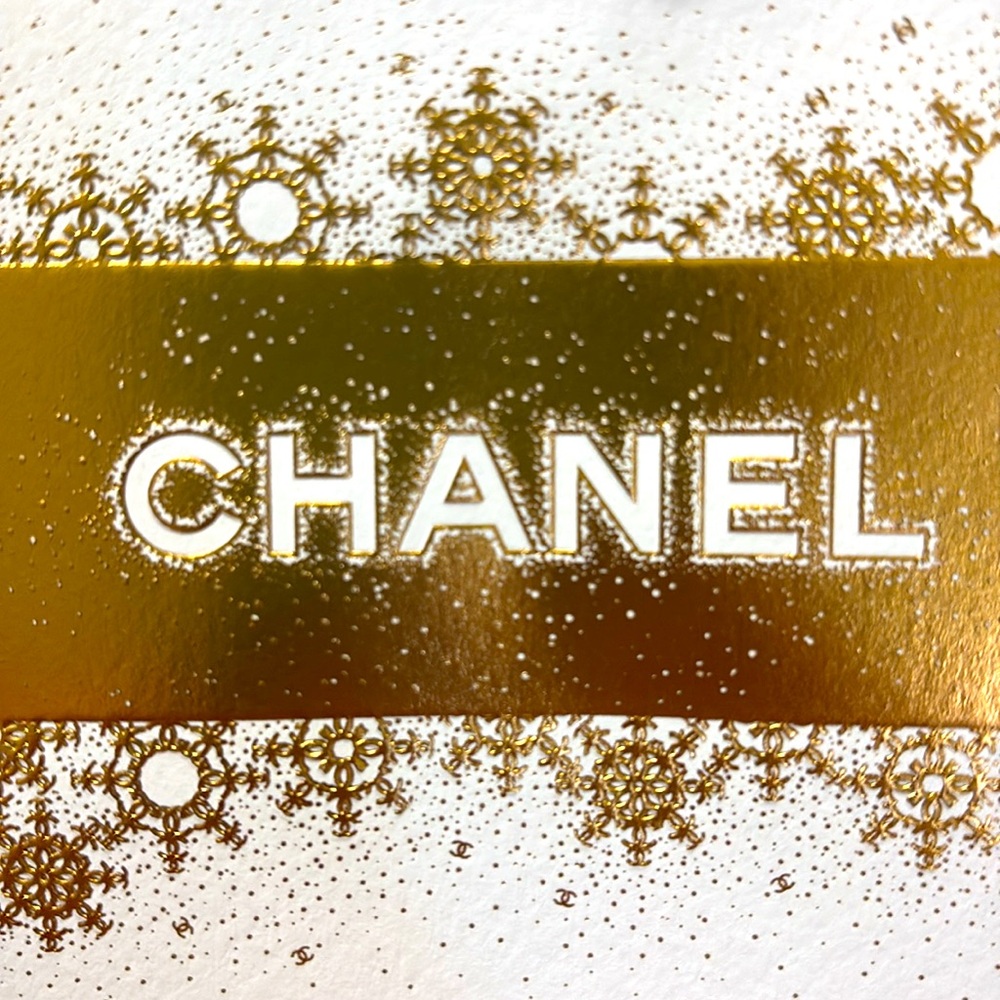CHANEL Holiday Gift Bag GUC - Picture 4 of 5
